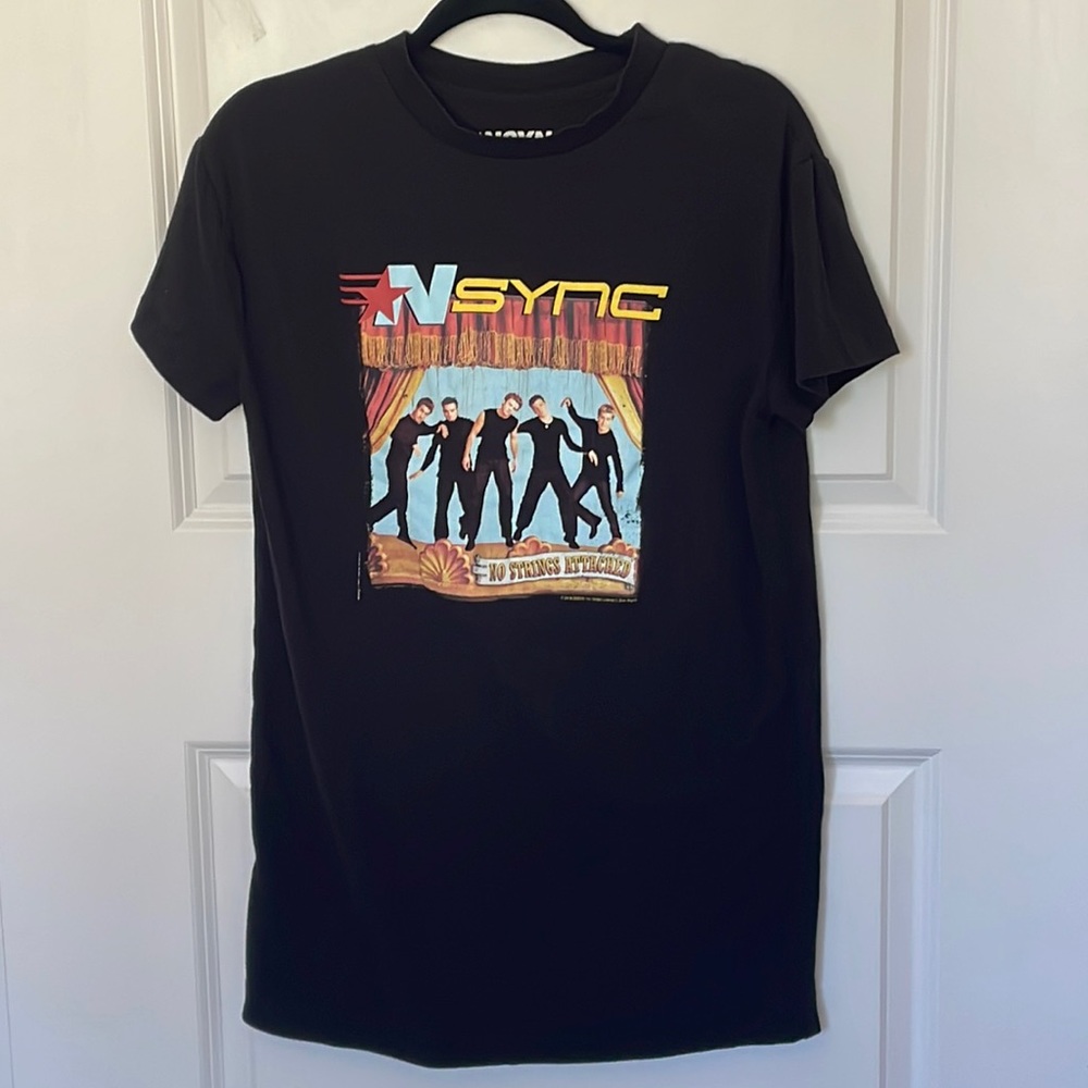 Nsync No Strings Attached Band Tee Small